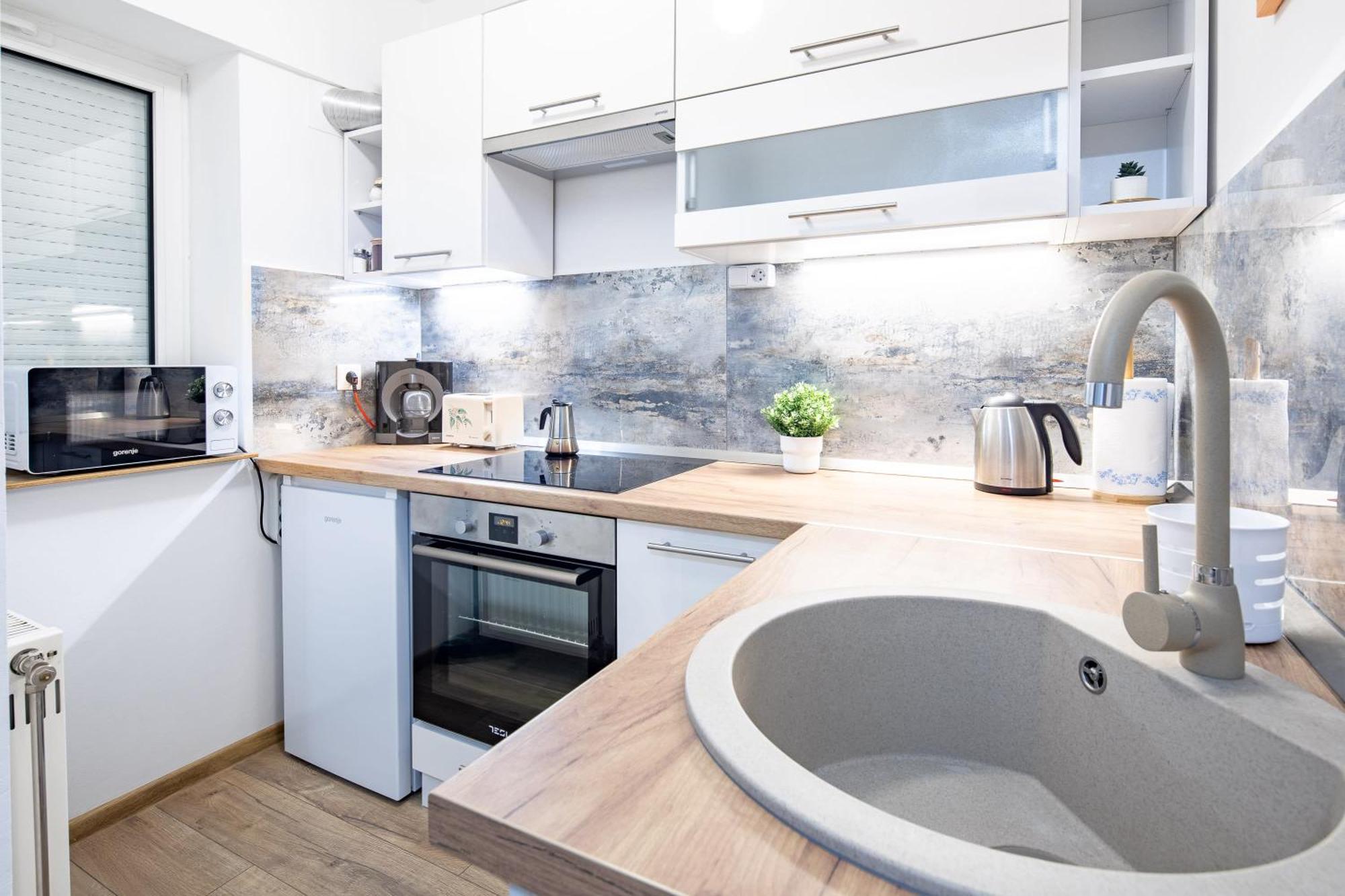 Cozy - - Easy Apartment *